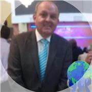 Profesor de Inglés, con experiencia en adolescentes y adultos